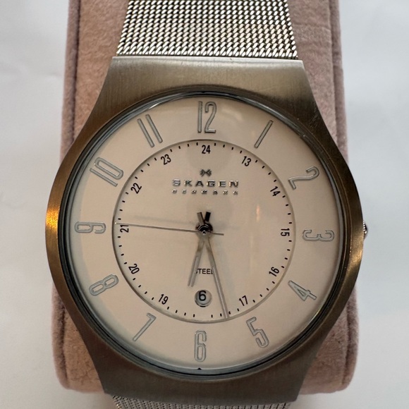 Skagen Other - Skagen Stainless Steel Mesh Watch White Dial Date 24-Hour